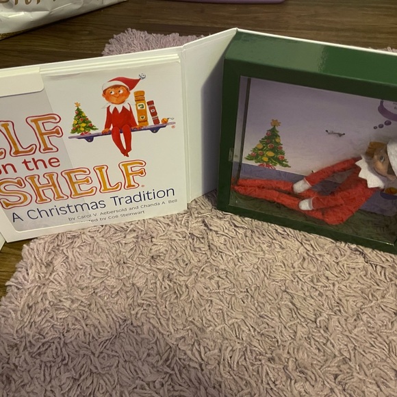 Elf on the Shelf Package Deal - Picture 2 of 13